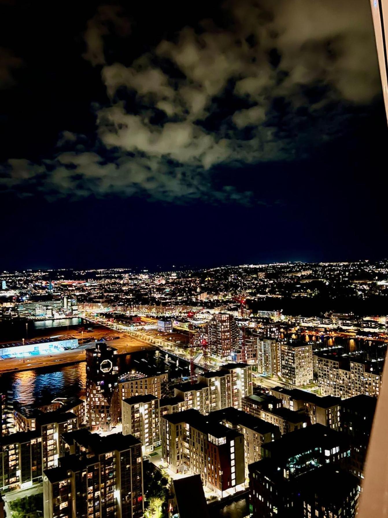 Penthouse Paradise On 39Th Floor Apartment Arhus Luaran gambar